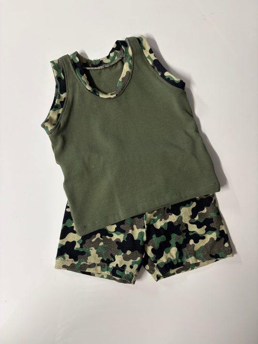 Vest & Shorts Set in Green Camo (0-3m)